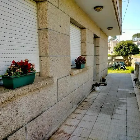 Con Jardin A Un Paso De La Playa דירה